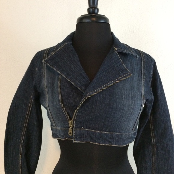 No Fuze Zipper Front Cropped Denim Jasket - Picture 2 of 5